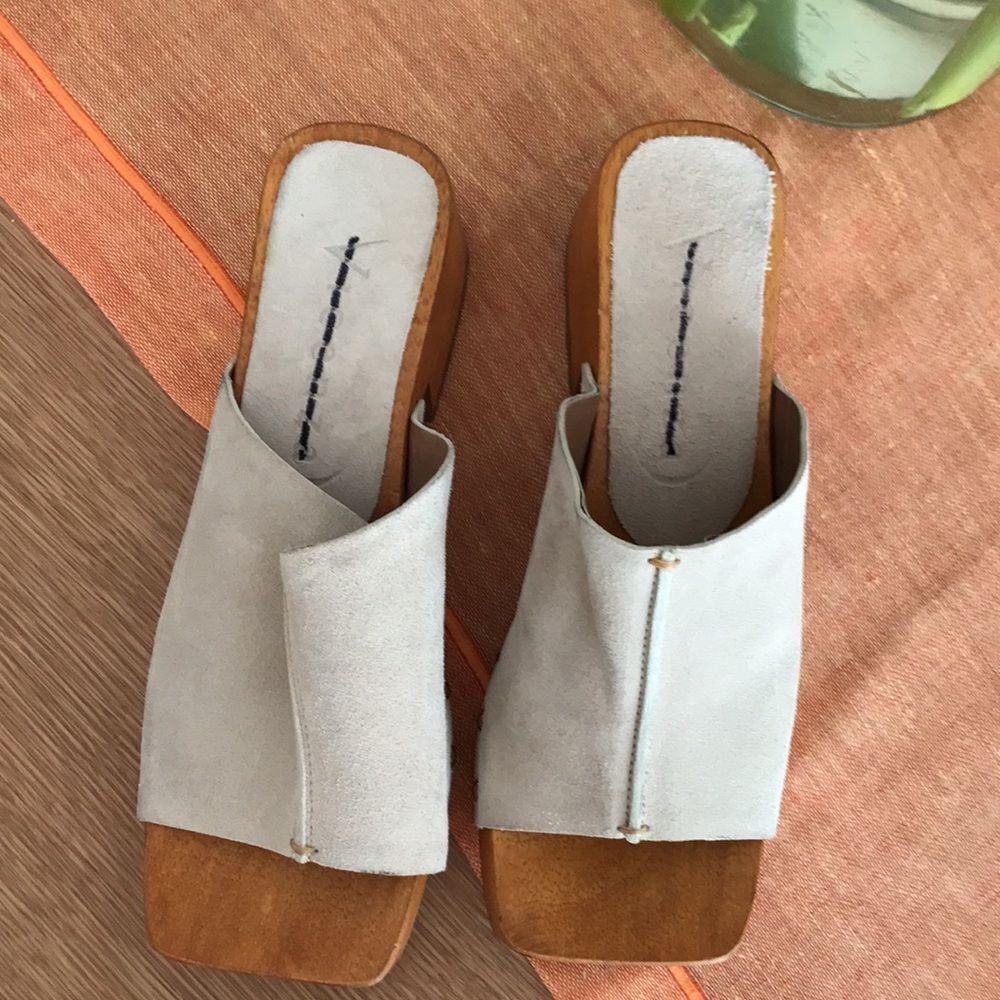 Vicenza by at Free People  Zola Studded Clog size 8 - Picture 8 of 16